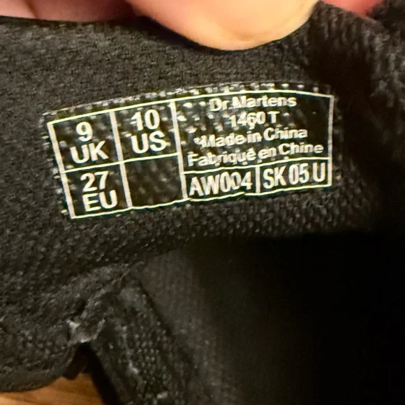 Dr. Martens Shiny Black Kids Boots size 10 - Picture 9 of 9